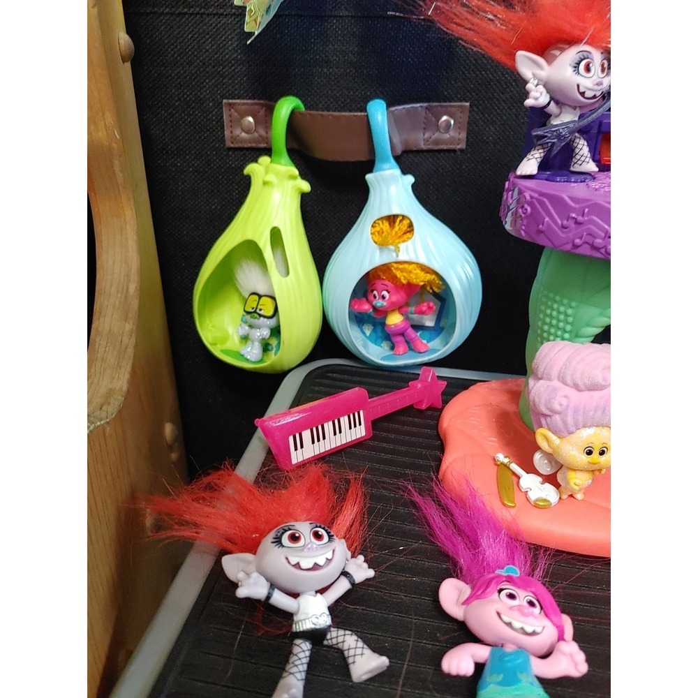 Large Lot Hasbro DreamWorks Trolls World Tour Playsets Figures Doll Toys Collect - Picture 6 of 6